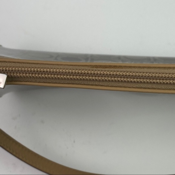 Ferragamo Monogram Handbag, PVC w/ Leather Handle, Grancini Logo, Made in Italy - Picture 9 of 16